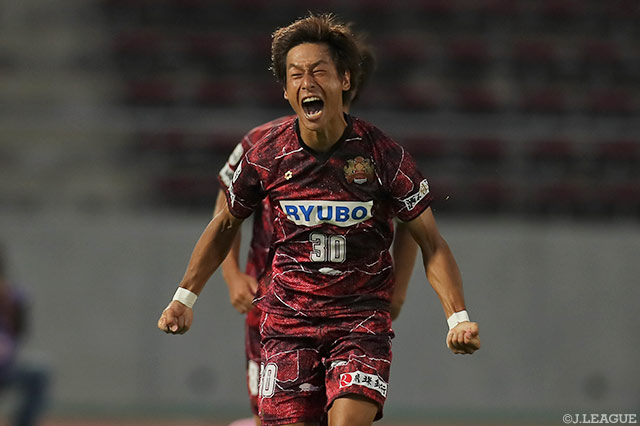 復帰加入後初得点となる勝越し点を挙げた田中 恵太（琉球）【明治安田Ｊ３ 第19節 琉球vs福島】