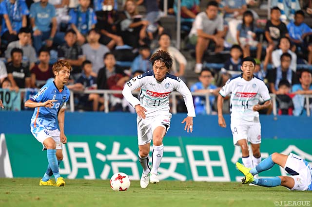 積極的にゴールに迫った橋本 晃司（水戸）だが、得点はならず【明治安田Ｊ２ 第29節 横浜FCvs水戸】