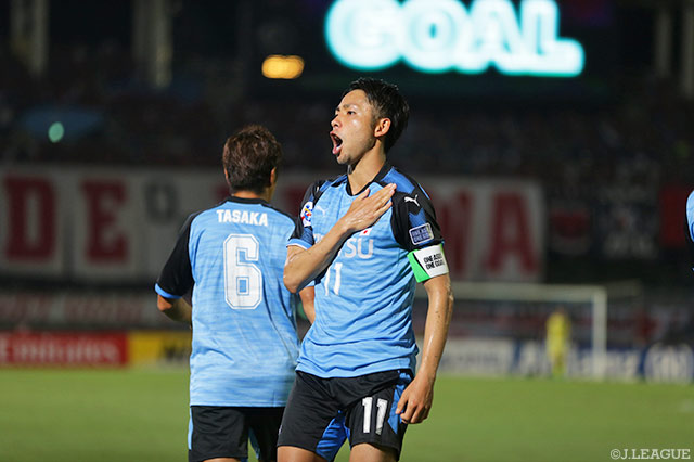 試合を決定づける追加点を頭で押し込み、この日2得点の小林 悠（川崎Ｆ）【ＡＣＬ 準々決勝 第1戦 川崎Ｆvs浦和】