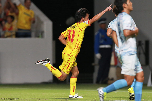 試合終了間際に貴重な追加点を奪った安藤 由翔（北九州）【明治安田Ｊ３ 第20節 北九州vs琉球】