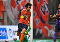 FKから貴重な同点ヘッドを決め、試合を振り出しに戻した菊地 光将（大宮）【明治安田Ｊ１ 第24節 大宮vs広島】