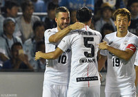 5試合ぶりの得点となる先制点を奪取したルーカス ポドルスキ（神戸）【明治安田Ｊ１ 第24節 磐田vs神戸】