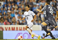 快足を生かした飛び出しから先制点をお膳立てした小川 慶治朗（神戸）【明治安田Ｊ１ 第24節 磐田vs神戸】