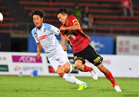 反撃のゴールを決め、意地を見せた佐藤 洸一（金沢）【明治安田Ｊ２ 第30節 金沢vs讃岐】