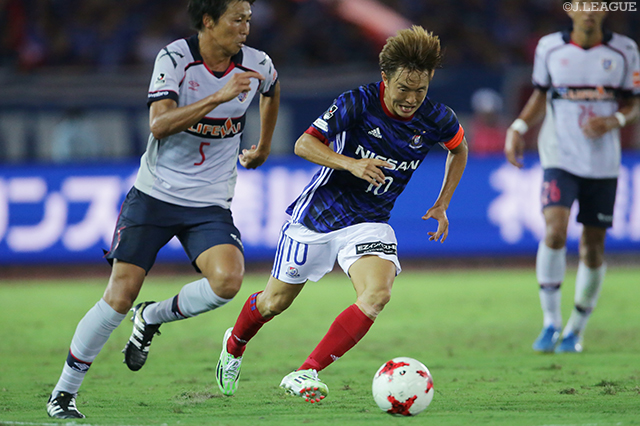 得意のドリブルで左サイドを何度も切り裂いた齋藤 学（横浜FM）【明治安田Ｊ１ 第24節 横浜FMvsFC東京】