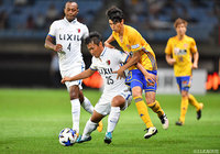 反撃の1点を演出するスルーパスを供給した遠藤 康（鹿島）【ルヴァンカップ 準々決勝 第1戦 仙台vs鹿島】