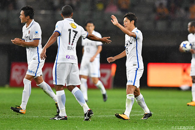 土居 聖真のゴールで1点差に追い上げた鹿島【ルヴァンカップ 準々決勝 第1戦 仙台vs鹿島】