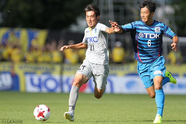 巧みな突破から先制点を決め、2試合連続ゴールの牛之濵 拓（栃木）【明治安田Ｊ３ 第21節 秋田vs栃木】