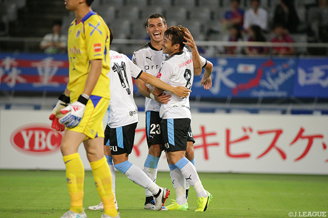 54分にこの日３点目のゴールを決めてハットトリックを達成した阿部 浩之（川崎Ｆ）【ルヴァンカップ 準々決勝 第2戦 FC東京vs川崎Ｆ】