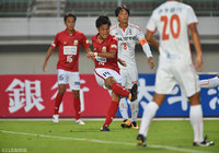 鋭い一撃を突き刺し、2試合連続で先制点を決めた風間 宏矢（岐阜）【明治安田Ｊ２ 第31節 岐阜vs愛媛】