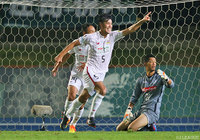 90分に劇的な決勝ヘッドを決め、逆転勝利の原動力となった青木 翼（岐阜）【明治安田Ｊ２ 第32節 水戸vs岐阜】