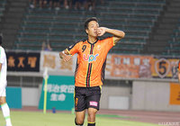 一時は逆転となる今季7点目のゴールを決めた岸田 和人（山口）【明治安田Ｊ２ 第32節 山口vs湘南】