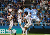 83分に貴重な追加点となるゴールを決めた西河 翔吾（横浜FC）【明治安田Ｊ２ 第32節 横浜FCvs金沢】