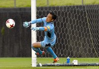 完封勝利に貢献したGKの土井 康平（盛岡）【明治安田Ｊ３ 第23節 藤枝vs盛岡】