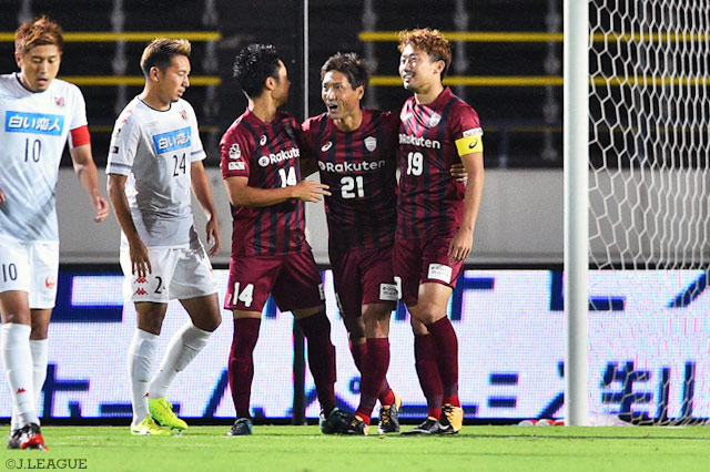 4分に田中 順也（#21）の今季リーグ戦初得点で早々と先制した神戸【明治安田Ｊ１ 第26節 神戸vs札幌】