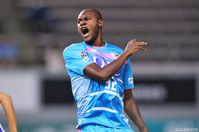 2ゴールをアシストする大活躍を見せたビクトル イバルボ（鳥栖）【明治安田Ｊ１ 第26節 鳥栖vs甲府】