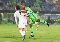 決勝ヘッドを決め、攻守に大活躍したアンドレ バイア（湘南）【明治安田Ｊ２ 第33節 湘南vs讃岐】