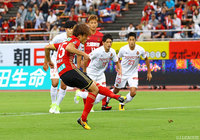 宮崎 幾笑が自ら得たPKを決めて先制した金沢【明治安田Ｊ２ 第33節 金沢vs名古屋】