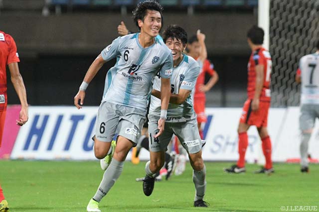 69分、ウォン ドゥジェの得点でアウェイ・福岡が先制【明治安田Ｊ２ 第33節 熊本vs福岡】