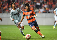 果敢にドリブルで攻め込む有永 一生（長野）【天皇杯 4回戦 ＡＣ長野パルセイロvsジュビロ磐田】