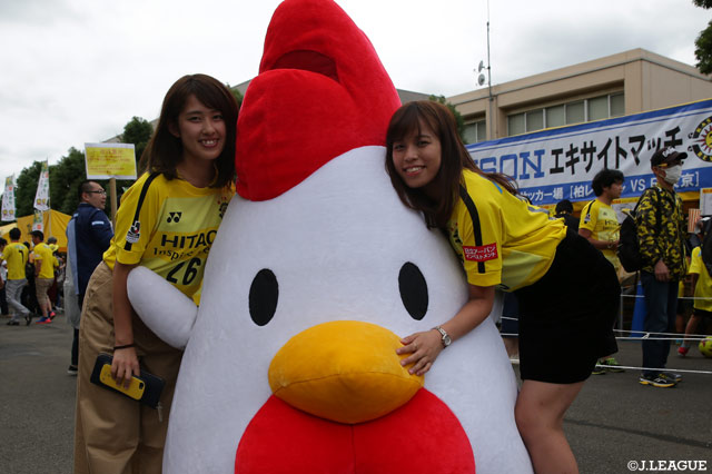 LAWSONエキサイトマッチにちなんでからあげクン登場！【明治安田Ｊ１ 第27節 柏vsFC東京】