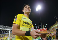 自らの誕生日を先制ゴールを含む２得点で祝ったこの日のヒーロー武富 孝介（柏）【明治安田Ｊ１ 第27節 柏vsFC東京】