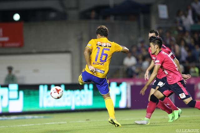 野津田 岳人のあげた2点目が、仙台のＪ１リーグ通算400点目に【明治安田Ｊ１ 第27節 Ｃ大阪vs仙台】