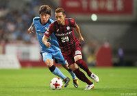 試合終了間際のシュートでゴールを脅かした大森 晃太郎（神戸）【明治安田Ｊ１ 第27節 神戸vs川崎Ｆ】