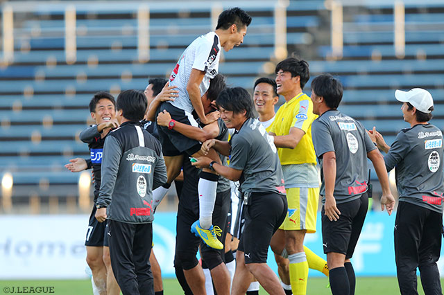 安 柄俊の値千金の決勝ヘッドで8試合ぶりの白星を挙げた熊本【明治安田Ｊ２ 第34節 山形vs熊本】