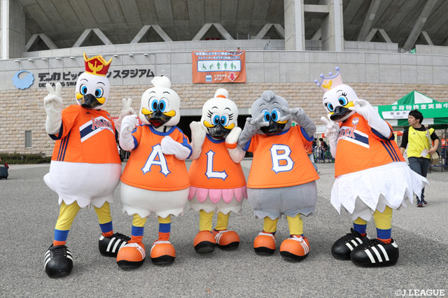 アルビくんファミリーも勝利を目指して応援！【明治安田Ｊ１ 第28節 新潟vs神戸】