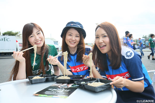 試合前にしっかりご飯を食べて応援しましょう！【明治安田Ｊ２ 第35節 水戸vs松本】