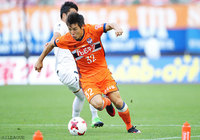 開始直後の決定機を逸するも、前線で果敢にプレーした河田 篤秀（新潟）【明治安田Ｊ１ 第28節 新潟vs神戸】