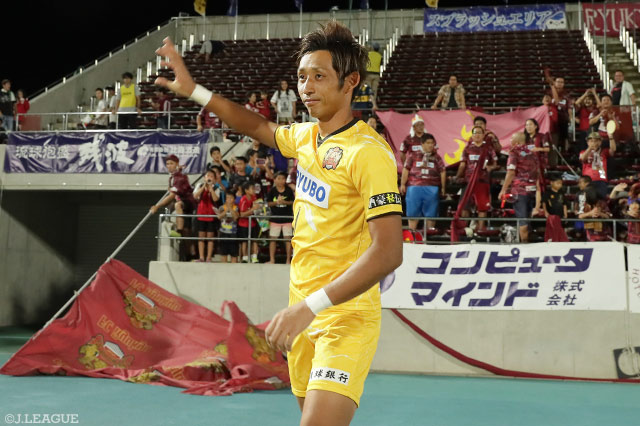 数的不利の中、ビッグセーブで無失点に抑え切った朴 一圭（琉球）【明治安田Ｊ３ 第25節 琉球vsＣ大23】