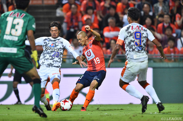積極果敢な攻撃参加が光った奥井 諒（大宮）【明治安田Ｊ１ 第28節 大宮vs清水】