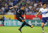 積極的に横浜FMゴールを狙った井手口 陽介（Ｇ大阪）【明治安田Ｊ１ 第28節 Ｇ大阪vs横浜FM】