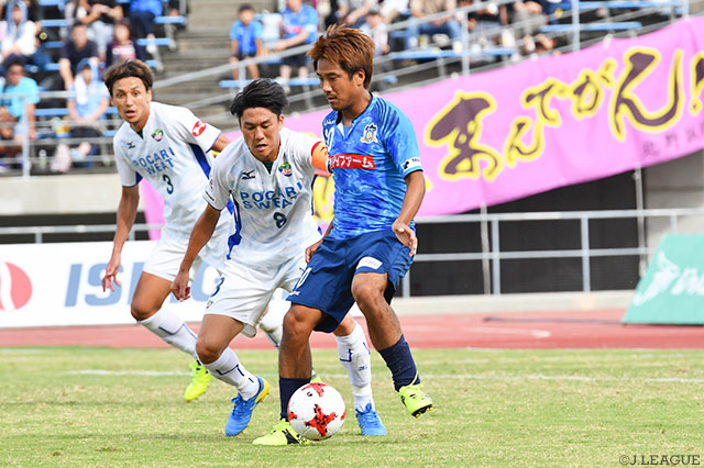 正確なロングパスで決定機を演出した高木 和正（讃岐）【明治安田Ｊ２ 第35節 讃岐vs徳島】