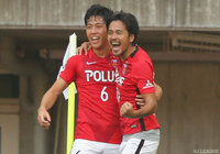 先制点を含む2ゴールを巧みなヘディングで決めた興梠 慎三（浦和・右）【明治安田Ｊ１ 第28節 仙台vs浦和】