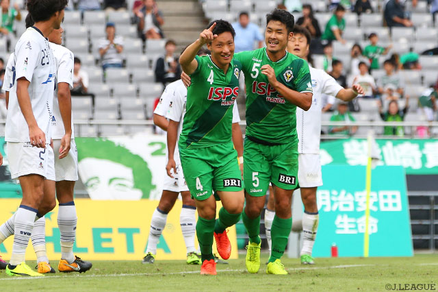 CKを頭で合わせて3点目を押し込んだ畠中 槙之輔（東京Ｖ）【明治安田Ｊ２ 第35節 東京Ｖvs町田】