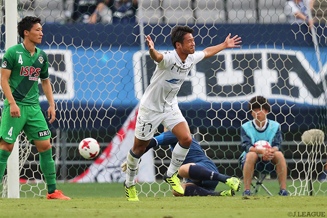 交代出場の遠藤 純輝の今季初得点で1点を返した町田【明治安田Ｊ２ 第35節 東京Ｖvs町田】