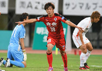 巧みなボールタッチから先制ゴールを奪取した嶋田 慎太郎（熊本）【明治安田Ｊ２ 第35節 熊本vs愛媛】