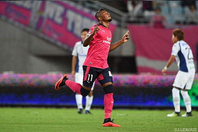 狙い澄ましたミドルシュートで同点ゴールを鮮やかに決めたリカルド サントス（Ｃ大阪）【ルヴァンカップ 準決勝 第1戦 Ｃ大阪vsＧ大阪】