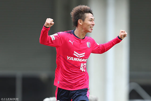 決勝点を決め、全ゴールに絡む大活躍を見せた米澤 令衣（Ｃ大23）【明治安田Ｊ３ 第26節  Ｃ大23vsＧ大23】