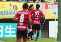 21分に赤嶺 真吾のゴールで先手を取った岡山【明治安田J2 第36節 千葉vs岡山】