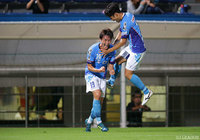 ジョン チュングンの先制ヘッドでリードを奪った横浜FC【明治安田Ｊ２ 第36節  横浜FCvs福岡】