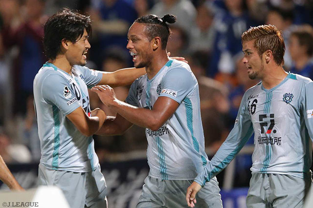 2得点の大活躍で逆転勝利に導いたウェリントン（福岡）【明治安田Ｊ２ 第36節  横浜FCvs福岡】