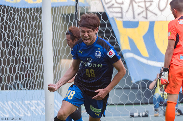 土壇場で2試合連続得点となる同点弾を決め、大分を救った川西 翔太【明治安田Ｊ２ 第36節 大分vs岐阜】