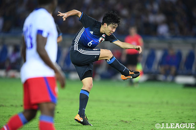 中盤の底で先発した遠藤 航（浦和）。チームは3失点と課題の残る結果となった【国際親善試合：日本vsハイチ】