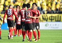 4試合ぶりの白星で残留へ貴重な勝点3を挙げた札幌【明治安田Ｊ１ 第29節 札幌vs柏】