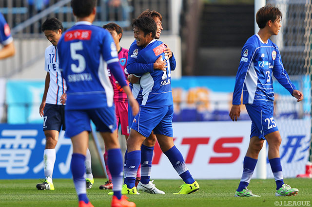 阪野 豊史（山形 #11）の先制点がＪ２リーグ通算16,500ゴールとなった【明治安田Ｊ２ 第37節 山形vs横浜FC】