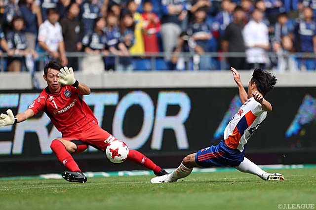 何度もビッグセーブを見せた東口 順昭（Ｇ大阪）【明治安田Ｊ１ 第29節 Ｇ大阪vs新潟】